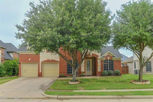 2736 Vela Grand Prairie Road, Grand Prairie, TX 75054