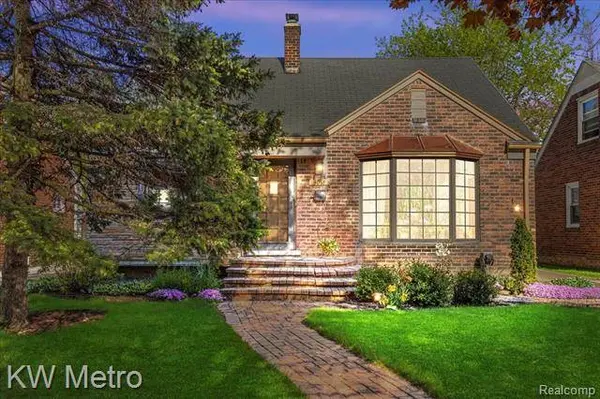 3018 N WILSON Avenue, Royal Oak, MI 48073