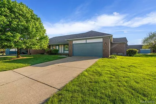 45340 Inverness Circle, Macomb, MI 48044