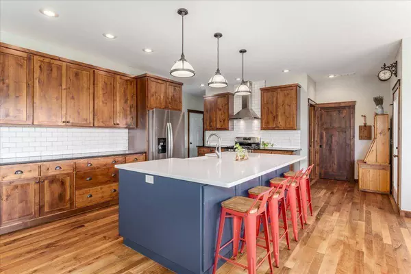 443 Artisan Meadow DR, Hudson, WI 54016