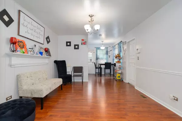 153 S SCHMIDT RD, Bolingbrook, IL 60440