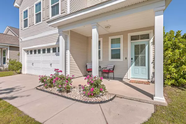 255 Palmetto Walk Dr, Summerville, SC 29486