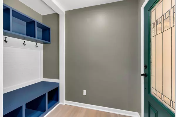 82 Powers Dr, Laurel, MS 39443