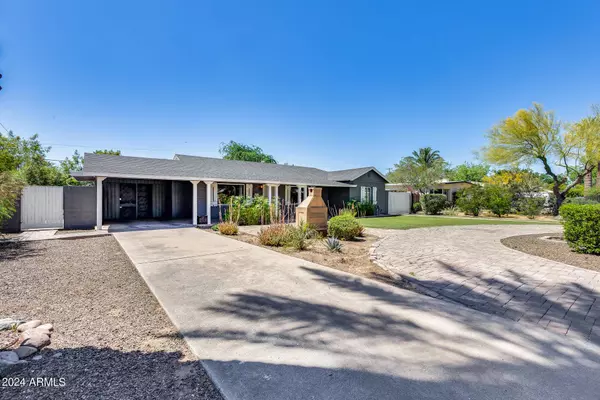 2016 N 38TH Street, Phoenix, AZ 85008