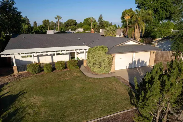 2100 S Jacob Street, Visalia, CA 93277