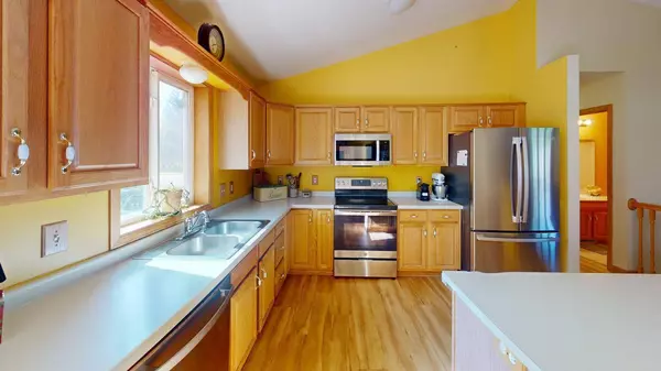 902 4th AVE NE, Byron, MN 55920