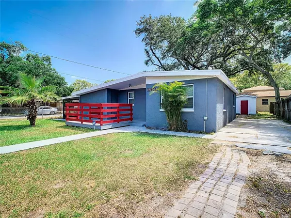 10407 N LANTANA AVE, Tampa, FL 33612