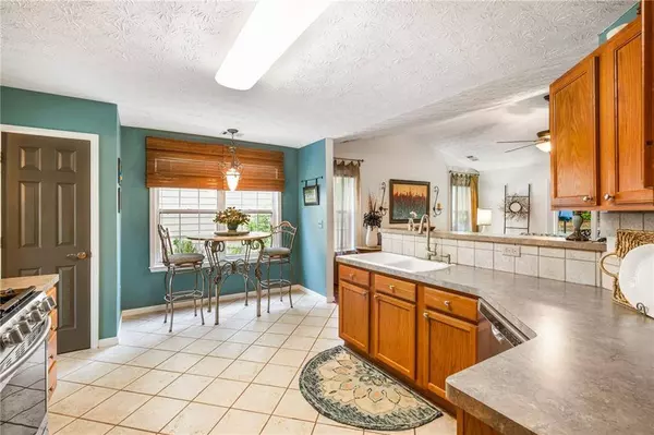 2300 Winthrope Way DR, Alpharetta, GA 30009