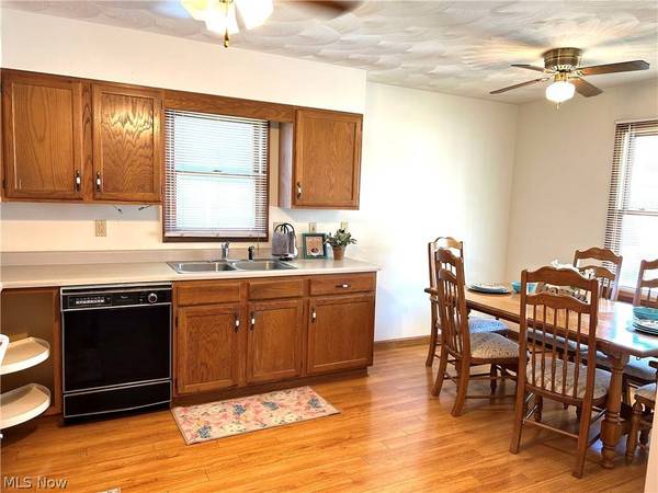 3726 Lincoln AVE, Shadyside, OH 43947