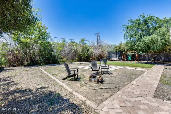 2016 N 38TH Street, Phoenix, AZ 85008