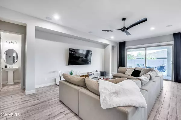 7229 W TOMBSTONE Trail, Peoria, AZ 85383