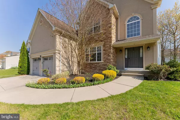 5 SHORELINE RD, Egg Harbor Township, NJ 08234