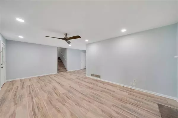 250 Pine Acres DR, Canton, GA 30115