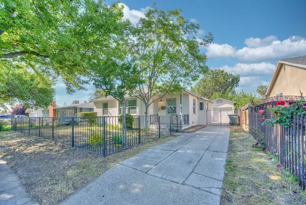 1825 E Cambridge Avenue, Fresno, CA 93703