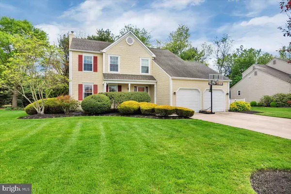 10 SADDLER DR, Medford, NJ 08055