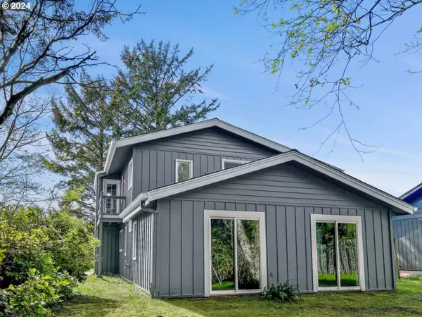 3710 SE DUNE AVE, Lincoln City, OR 97367