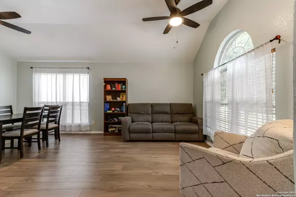 4027 Pentas View, San Antonio, TX 78245-2959