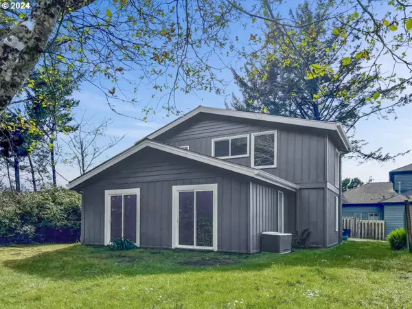 3710 SE DUNE AVE, Lincoln City, OR 97367