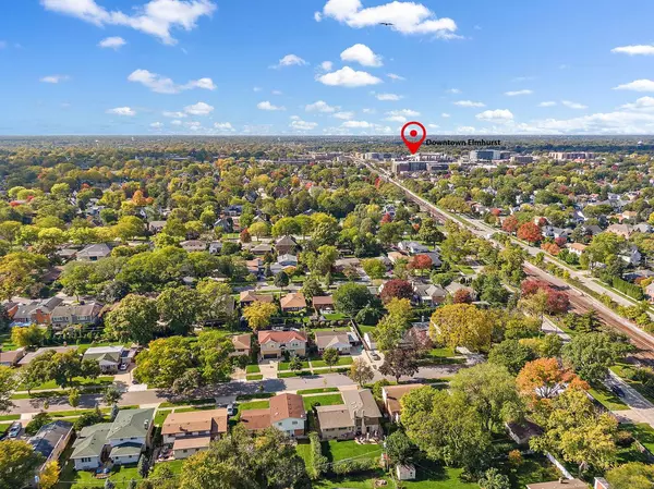 393 E Park AVE, Elmhurst, IL 60126