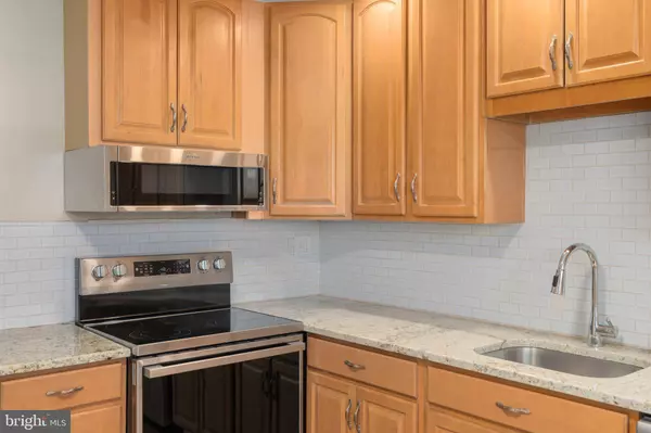 207 1ST AVE, Richlandtown, PA 18955