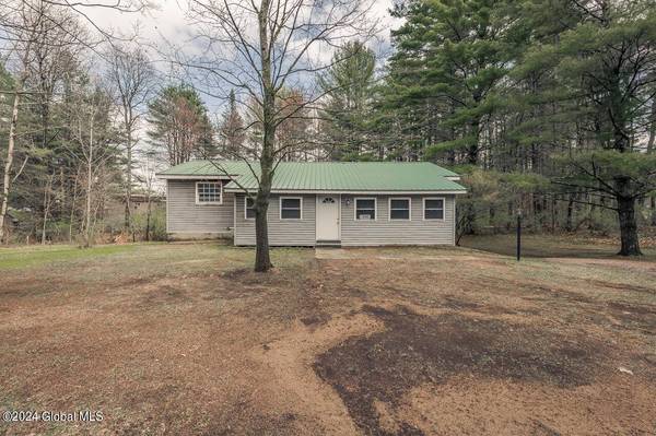 3153 State Highway 30, Mayfield, NY 12117