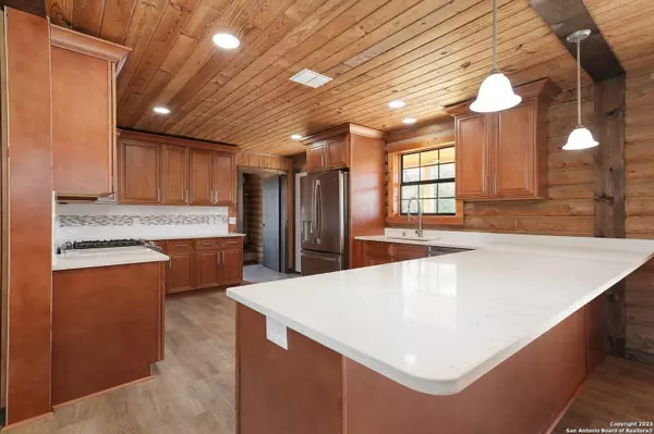 3414 FM 3175, Lytle, TX 78052-3750