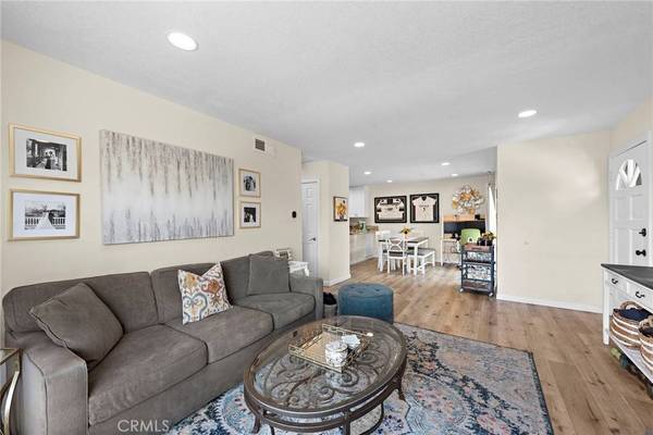 22 Exeter #23, Irvine, CA 92612