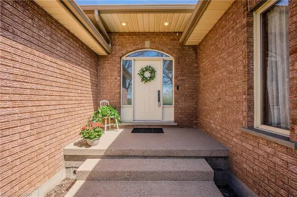 8031 Concession Road 3, Moorefield, ON N4W 3G8