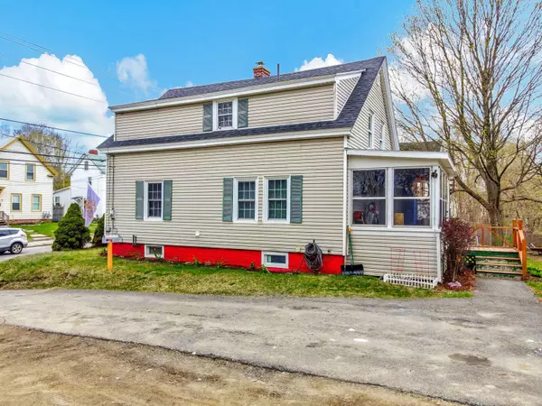 50 Western AVE, Waterville, ME 04901
