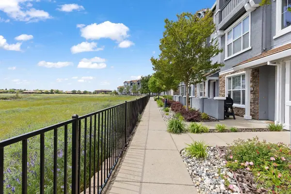 6284 Lonetree BLVD, Rocklin, CA 95765