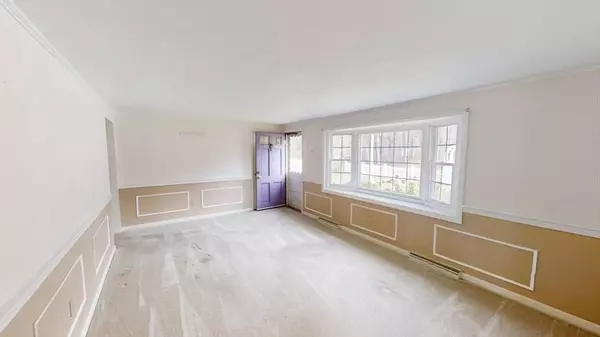 31 Clifford Street, Yarmouth, MA 02664