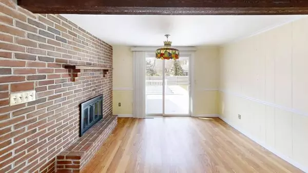 31 Clifford Street, Yarmouth, MA 02664