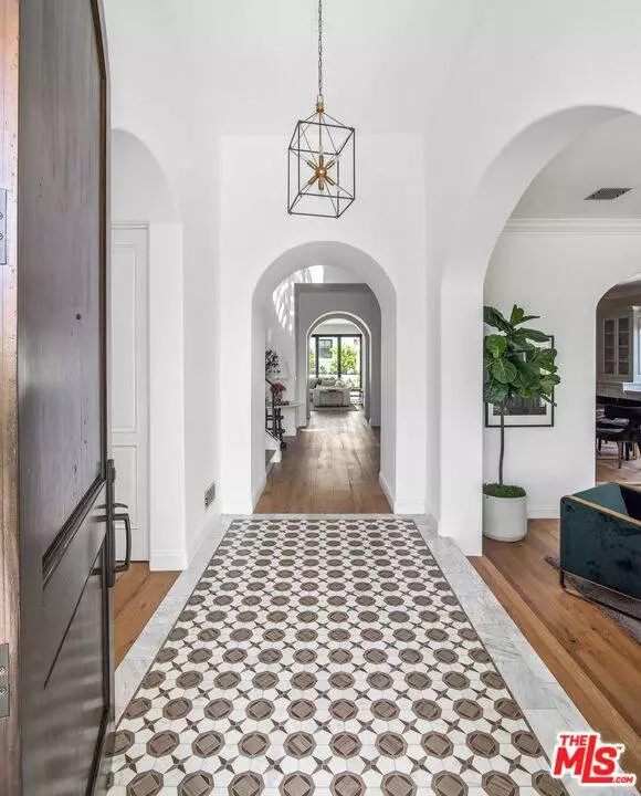 417 10th ST, Santa Monica, CA 90402