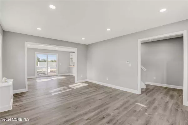 101 Buermann Avenue, Toms River, NJ 08753