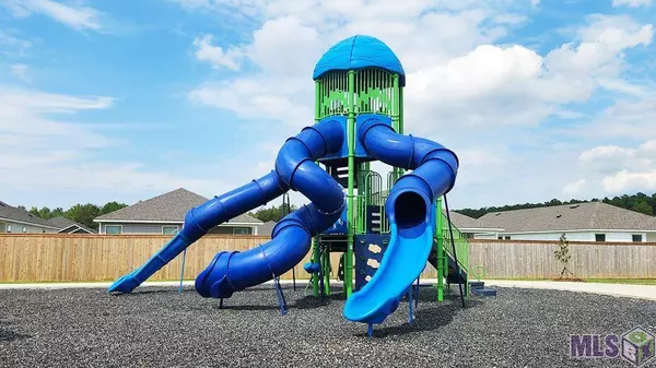 12845 SWEETLEAF AVE, Denham Springs, LA 70726