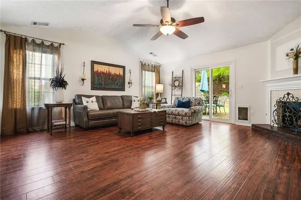 2300 Winthrope Way DR, Alpharetta, GA 30009