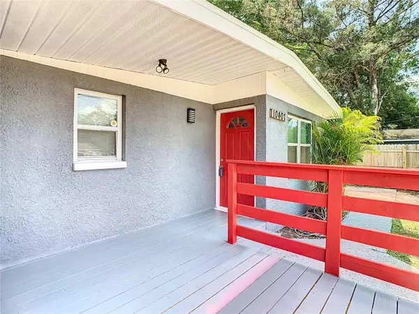 10407 N LANTANA AVE, Tampa, FL 33612