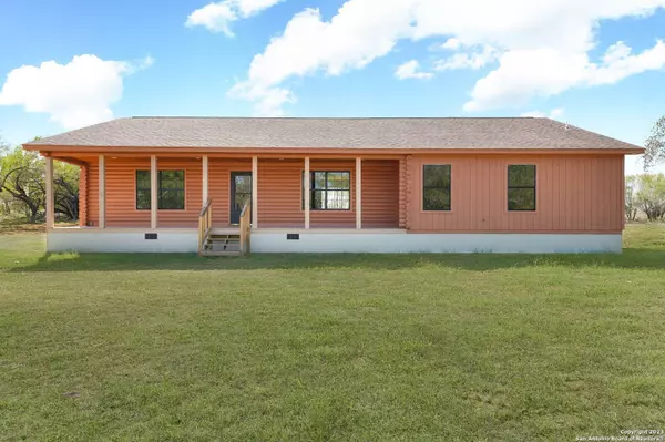 3414 FM 3175, Lytle, TX 78052-3750