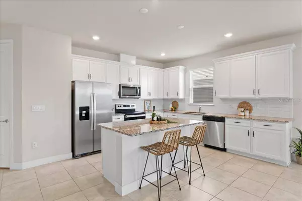 5210 NORTHERN FLICKER DR, Saint Cloud, FL 34771