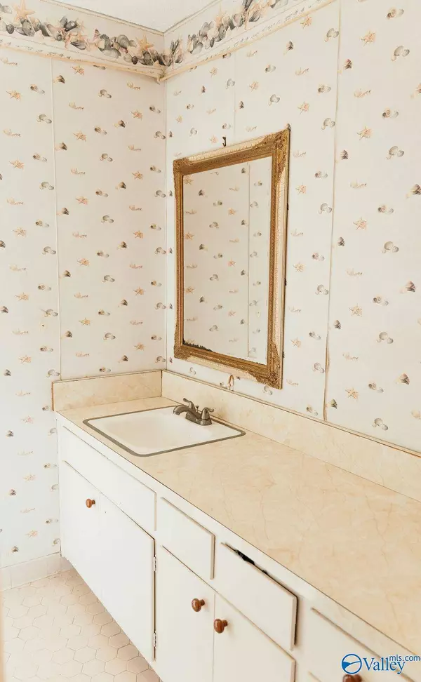 1119 Bessemer Road NW, Huntsville, AL 35816