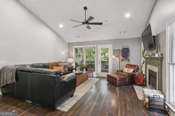 4012 Camden WAY, Alpharetta, GA 30005