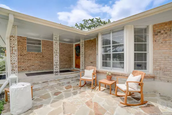 9303 WHITEHALL ST, San Antonio, TX 78216-5237