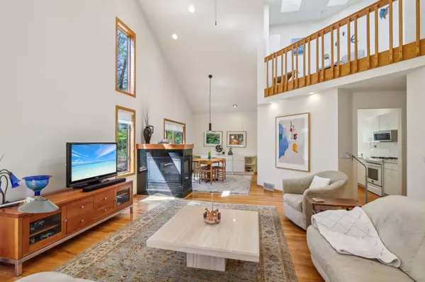 5 Valhalla Court, Madison, WI 53719