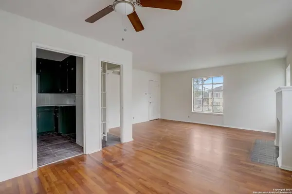 944 HUISACHE AVE, San Antonio, TX 78201-5600