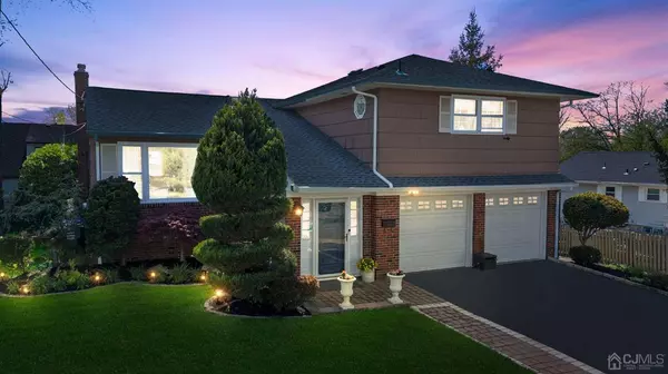 11 S Cliff RD, Colonia, NJ 07067