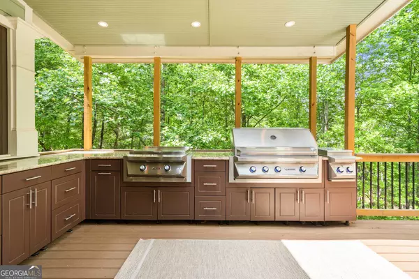 520 Sentry Ridge XING, Suwanee, GA 30024