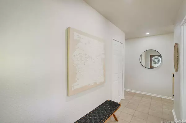 9303 WHITEHALL ST, San Antonio, TX 78216-5237