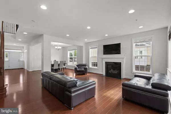 10906 HAYMAN LN, Ellicott City, MD 21042