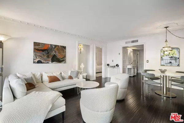 434 S Canon DR #302, Beverly Hills, CA 90212