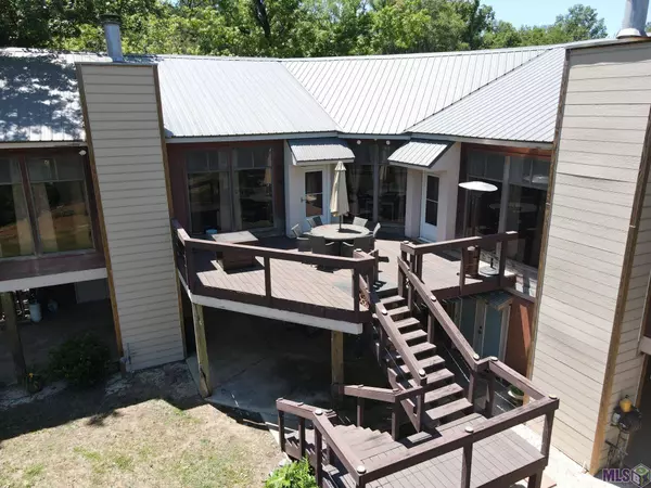 25595 MCCARROLL RD, Springfield, LA 70462